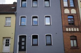 Reihenhaus kaufen in Krumme Straße 12, 39418 Staßfurt, Modernisiertes Reihenhaus inkl. 2 Einbauküchen