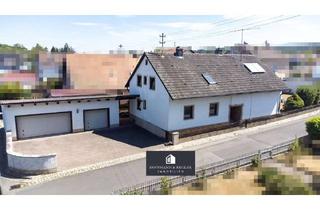 Einfamilienhaus kaufen in 92253 Schnaittenbach, Einfamilienhaus mit Einliegerwohnung, 193 m² Wohnfläche und 3 Garagen