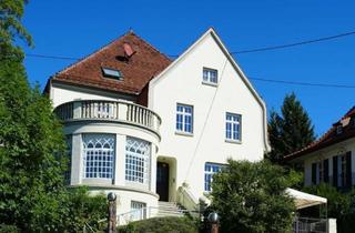 Villa kaufen in 73728 Esslingen, Repräsentative Villa mit Weitblick! Ideal für Wohnen und Arbeiten!