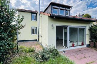 Haus mieten in Wickenweg 42, 60433 Bonames, Einfamilienhaus mit großem Garten und Kamin
