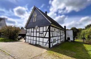 Lager kaufen in 51580 Reichshof, Resthof mit Fachwerkhaus und landwirtschaftlichen Betriebsgebäuden in schöner ländlicher Lage von Reichshof