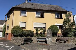Einfamilienhaus kaufen in 56254 Müden, Großzügiges Einfamilienhaus mit viel Potenzial und Ausbaureserve in Müden