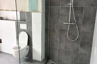 Einfamilienhaus kaufen in 47198 Duisburg, Duisburg - Provisionsfrei* Das letzte EinfamilienhausMittelhaus mit PV+Speicher 10,4 KW+Garage 140m zum Rheinufer Energiebedarf 22,4 kWhm2a