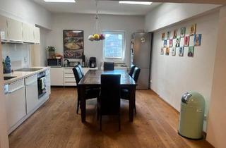 Wohnung kaufen in 47051 Duisburg, Duisburg - Top ETW 115qm 3,5 Zimmer mit Balkon im Wasserviertel