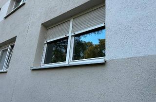 Wohnung kaufen in 06122 Halle, Halle (Saale) - 2-Raum-Eigentumswohnung zu verkaufen