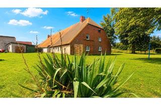 Bauernhaus kaufen in 17213 Malchow, Malchow - Anwesen 6270qm Land * Landhaus mit Scheune*