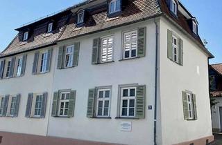 Wohnung kaufen in Dorotheenstraße 29, 61348 Bad Homburg, Bad Homburg City: Denkmalgeschützte 2-Zimmer-Maisonette in der Dorotheenstraße - von privat