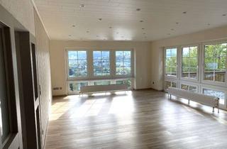 Wohnung mieten in Am Fahlenberg 33, 34385 Bad Karlshafen, Schöne und vollst. renovierte 3-Raum-Maisonette-Wohnung mit geh. Innenausstattung mit Balkon