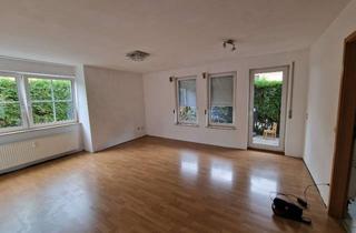 Wohnung mieten in Esslinger Straße 28, 72649 Wolfschlugen, Helle 3-Zimmer-Erdgeschosswohnung mit 2 Terrassen & TG-Stellplatz in Wolfschlugen