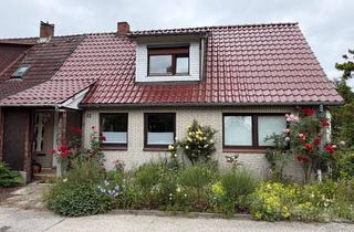 Doppelhaushälfte kaufen in 24113 Hassee, Doppelhaushälfte mit 2 Wohneinheiten in ruhiger Lage von 24113 Kiel