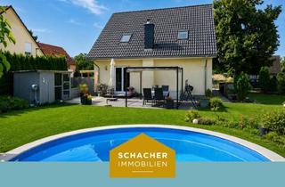 Einfamilienhaus kaufen in 14612 Falkensee, Attraktives Einfamilienhaus mit Pool in zentraler Wohnlage von Falkensee-Seegefeld
