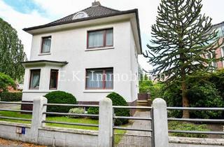 Villa kaufen in 26789 Leer, ***Stilvolle Villa von 1938 in bester Lage – Ihr Zuhause mit Charakter***