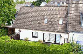 Doppelhaushälfte kaufen in 53773 Hennef, Attraktive Doppelhaushälfte mit Vollkeller, Garage und Carport in begehrter Lage von Hennef