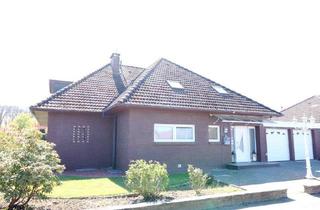 Einfamilienhaus kaufen in 49661 Cloppenburg, Familiengerechtes, modernisiertes Einfamilienhaus mit 2 Wohnungen, Keller und Doppelgarage