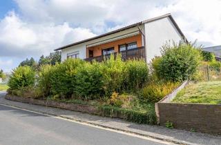 Einfamilienhaus kaufen in 56379 Holzappel, Freistehendes Einfamilienhaus mit Balkon und Garage, Hanglage-Terrasse & großem Garten!