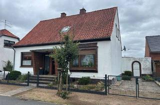 Haus kaufen in 31600 Uchte, Gepflegte Immobilie mit großzügigen Nebenflächen, Garten und Ausbaureserve