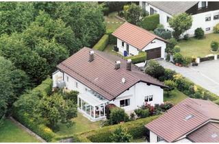Haus mieten in Passauer Str., 94550 Künzing, Einfamilienhaus | Bungalow mit 960 m² Grundstück, Wintergarten & Garagen zu vermieten