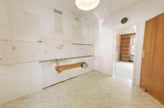 Doppelhaushälfte kaufen in 83395 Freilassing, Doppelhaushälfte mit Garten & Garage in ruhiger Lage – viel Potenzial für Ihre Wohnideen