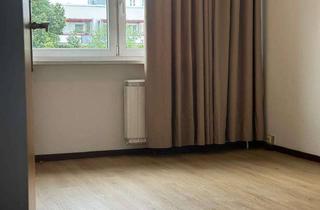 Wohnung mieten in Luise-Zietz-Straße 93, 12681 Marzahn, Zuhause mit 3 Zimmern in Berlin