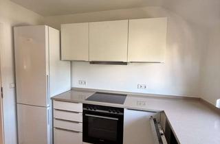 Wohnung mieten in Furtwänglerstraße 51, 70195 Botnang, Helle DG Wohnung, WG geeignet