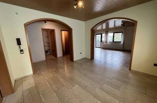 Wohnung mieten in 77731 Willstätt, Großzügige 2-Zimmer-Altbau-Wohnung mit Charme in ruhiger Lage – Willstätt-Sand