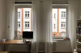 Wohnung mieten in 24118 Ravensberg, Altbauwohnung mit Balkon ins Grüne ab 15.10.26