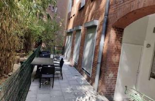 Wohnung mieten in Wexstraße 29, 10715 Wilmersdorf, 2-Zi Altbauwohnung mit ruhiger Terrasse im Grünen in Berlin-Wilmersdorf