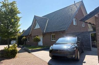 Einfamilienhaus kaufen in 52511 Geilenkirchen, Geilenkirchen - Freistehendes Einfamilienhaus mit idyllischem Garten und Teichblick in bester Lage