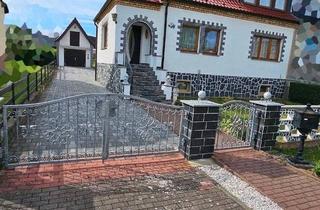 Einfamilienhaus kaufen in 06667 Weißenfels, Weißenfels - Einfamilienhaus mit 2 Garagen und Garten zu verkaufen, TOP!