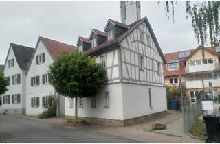 Wohnung kaufen in 65824 Schwalbach, Schwalbach am Taunus - 2ZKB im historischen Haus