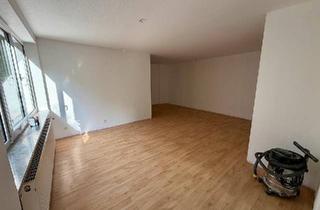 Wohnung kaufen in 32760 Detmold, Detmold - Moderne 77qm 3-ZKB EG-Wohnung in Remmighausen