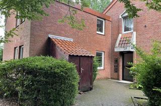 Sozialwohnungen mieten in Wilhelm-Raabe-Str. 37, 26131 Oldenburg, Terrassenwohnung-Nur an Senioren mit WBS! 2-Zimmer in ruhiger Lage! Wir sanieren für Sie!
