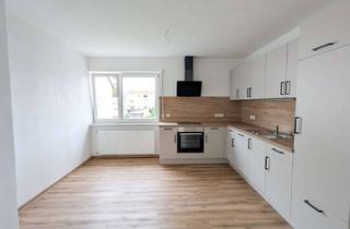 Wohnung mieten in 93155 Hemau, Erstbezug nach Kernsanierung – 3 Zimmer, Balkon & Einbauküche