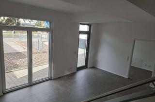 Wohnung mieten in 67065 Mundenheim, Erstbezug: 3-Zimmer-Maisonette mit Terrasse & Klimaanlage in LU-Niederfeld