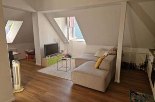 Wohnung mieten in Steinheilstraße 33, 97080 Grombühl, Teilmöblierte, moderne 2-Zimmer-Dachgeschosswohnung, Zweitbezug nach Komplettrenovierung