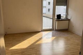 Wohnung mieten in Massenbergstraße 22, 44787 Bochum, Gepflegte 2-Raum-Wohnung in Bochum