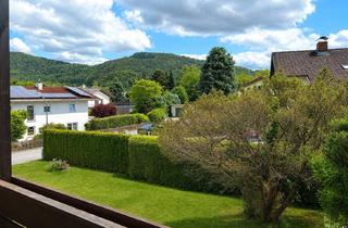 Wohnung mieten in 83115 Neubeuern, Modern teilmöblierte 1-Zimmer-Wohnung mit großem Südbalkon, TG-Stellplatz und Bergblick