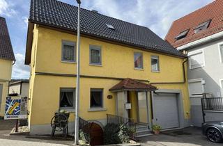 Einfamilienhaus kaufen in Römerstraße, 74219 Möckmühl, Einfamilienhaus mit Garten, Garage und großer Scheune
