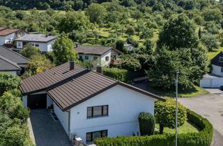Einfamilienhaus kaufen in 71720 Oberstenfeld, Von Privat / Freistehendes Einfamilienhaus und Einliegerwh., 2 Garagen & Burgblick
