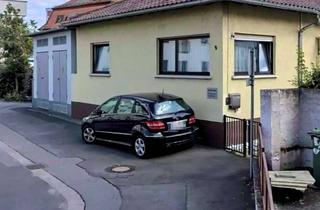 Haus kaufen in Kirchgässchen, 68642 Bürstadt, In Kernstadtlage von Bürstadt - Bungalow mit Garten & Nebengebäuden (Grundstück 607 m²)