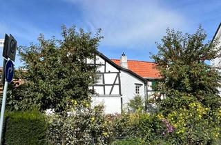 Haus mieten in Basteistraße 12, 53179 Bonn, Wohnen mit Charme im historischer Fachwerkhof, 2 Minuten zum Rhein