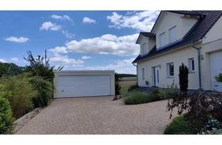 Haus mieten in 91336 Heroldsbach, Großzügiges, vollmöbliertes Einfamilienhaus mit 200m² Wohnfläche, 2 Garage und Wärmepumpe in Oesdorf