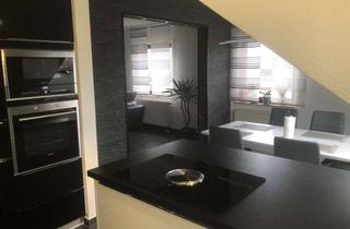 Wohnung kaufen in Gartenstraße 14, 74831 Gundelsheim, Wohnen mit Charakter: 3,5-Zimmer-Dachgeschosswohnung in Gundelsheim