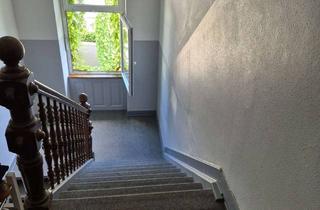 Wohnung kaufen in Sophienstraße 114, 76135 Weststadt, Lebendiges Stadtwohnen: 3-Zimmer-Dachgeschosswohnung in Karlsruhe