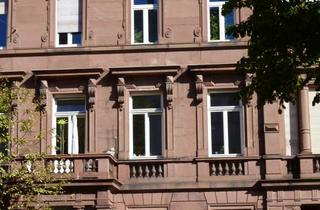 Wohnung kaufen in Sophienstraße 114, 76135 Weststadt, Lebendiges Stadtwohnen: 3-Zimmer-Dachgeschosswohnung, vermietet an Berufstätigen-WG in Karlsruhe