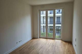 Wohnung mieten in Gertraud-Kaltenecker-Str, 93049 Westenviertel, Hochwertige 2-Zimmer-Wohnung mit Balkon und Einbaukuche