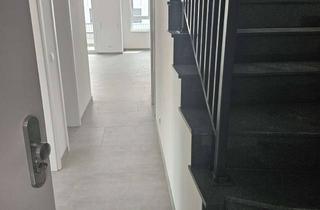 Wohnung mieten in Hirschstraße 21, 64653 Lorsch, Zuhause mit vier Zimmern und Balkon in Lorsch