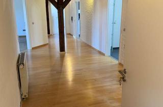 Wohnung mieten in Crailsheimer Straße, 91555 Feuchtwangen, 4 Zimmer Wohnung mit großem Balkon Teilrenoviert