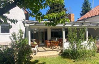 Haus kaufen in 71729 Erdmannhausen, Geräumiges EFH mit großem Nebengebäude, schönem Garten und Carport für mehrere Fahrzeuge