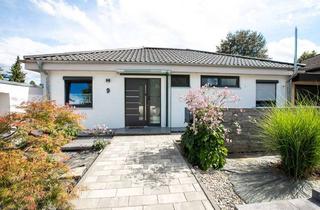 Haus kaufen in 86356 Neusäß, Design trifft Wohnkomfort – kernsanierter Winkelbungalow mit ca. 205 m²